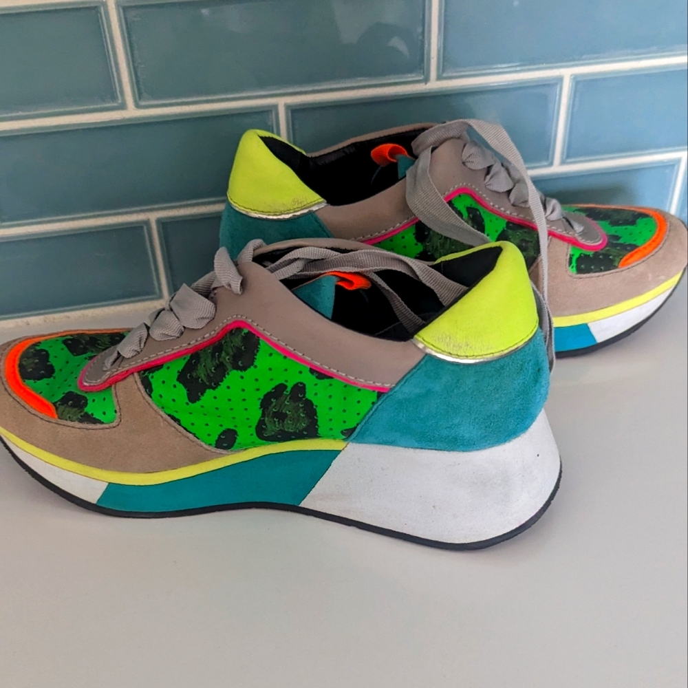 Women wedge sneakers